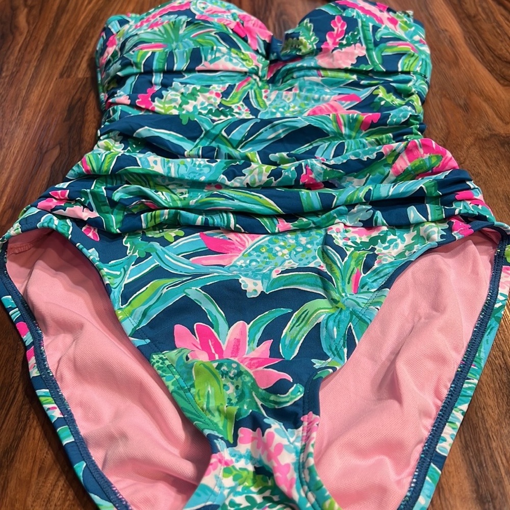 Lilly Pulitzer Flamenco One Piece - Picture 8 of 16
